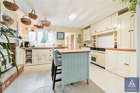 3 bedroom house for sale, Banbury Road, Brackley NN13