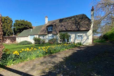 4 bedroom detached house for sale, Station Road, Stanley