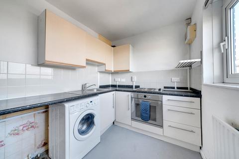 1 bedroom apartment for sale, Carr Street, London E14