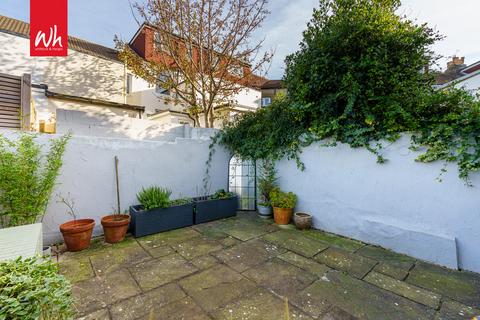 2 bedroom terraced house for sale, Carlyle Street, Brighton