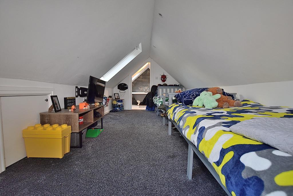 Bed 3 01