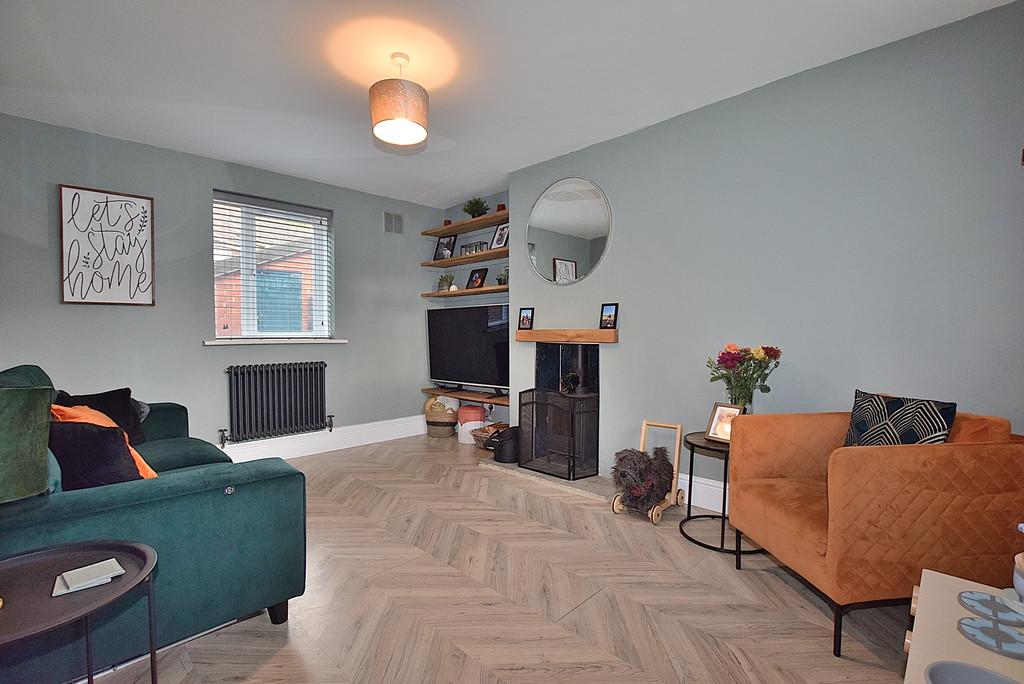 Living room 1 01