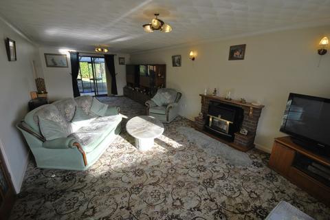 4 bedroom detached bungalow for sale, South View, Doncaster DN10