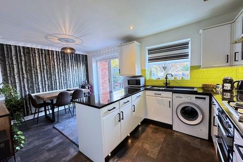 4 bedroom terraced house for sale, St. Marys Court, Kenilworth