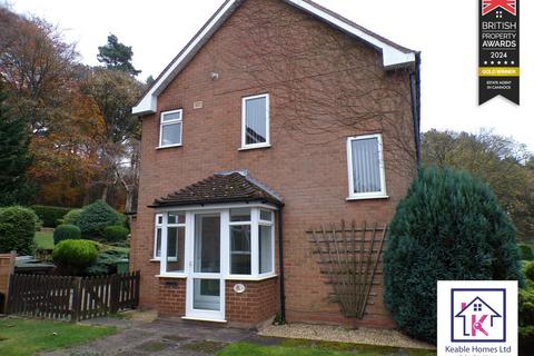 3 bedroom detached house to rent, Sukers Lodge, Rugeley Road WS12