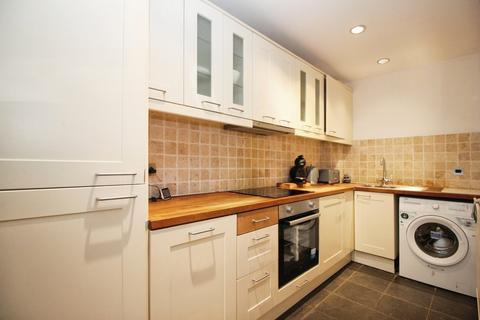 1 bedroom townhouse to rent, Saville Row, Hayes, Bromley