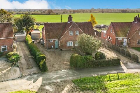 4 bedroom semi-detached house for sale, West View, Poringland, Norwich