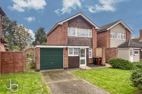 3 bedroom detached house for sale, Mill Road, Mile End, Colchester