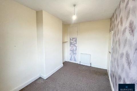 2 bedroom terraced house for sale, Bradford Road, Oakenshaw