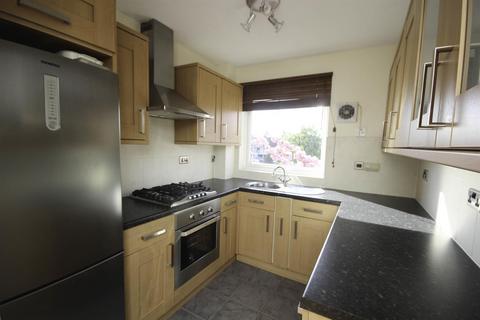 2 bedroom flat to rent, Jason Close, Brentwood