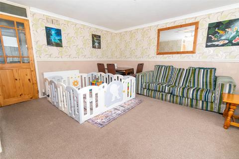 3 bedroom terraced house for sale, Dee Way, Winsford