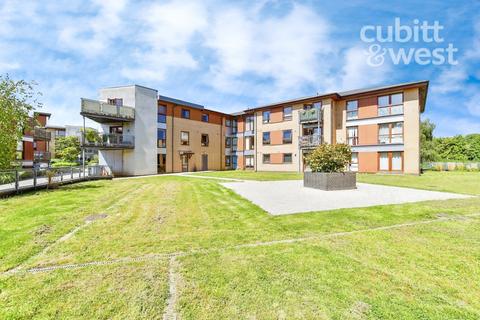 1 bedroom flat to rent, Finlay Court, Commonwealth Drive, RH10