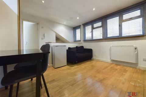 1 bedroom flat to rent, Chamberlayne Road, London, NW10 3JP