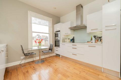 3 bedroom flat to rent, Filmer Road, London SW6