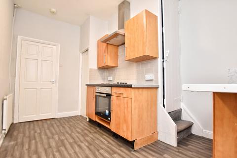 3 Beech Street, Newhey, Rochdale, OL16 3SD