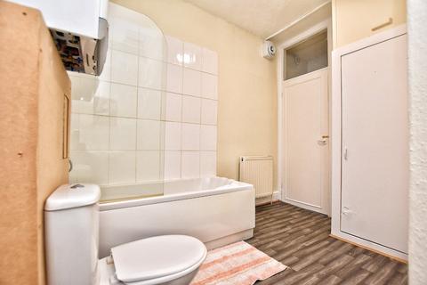 3 Beech Street, Newhey, Rochdale, OL16 3SD