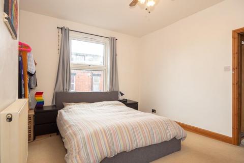 2 Aviary Grove, Armley, Leeds, LS12 2NU