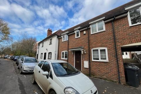 3 bedroom detached house to rent, Banning Street, Romsey