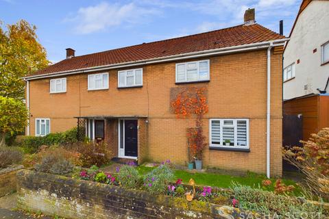 3 bedroom semi-detached house for sale, Stormont Way, Chessington, KT9