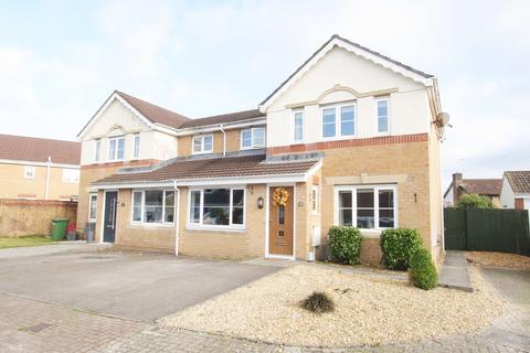 40 Clos Ynysddu, Pontyclun, CF72 9WQ
