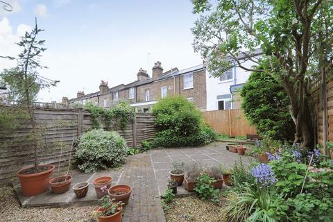 3 bedroom terraced house to rent, Perrers Road W6