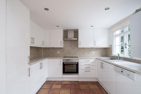 3 bedroom terraced house to rent, Perrers Road W6