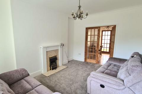 3 bedroom house to rent, Tiverton Drive, New Eltham SE9