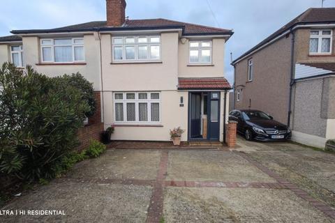 3 bedroom semi-detached house to rent, Edison Road, Welling