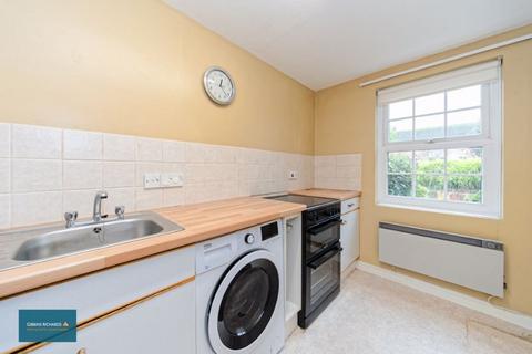 2 bedroom apartment for sale, Eastgate Gardens, Taunton