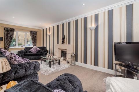 4 bedroom detached house for sale, 21 Ryestone Drive, Ripponden HX6 4JW