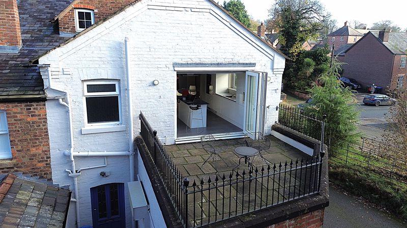 Large Roof Terrace