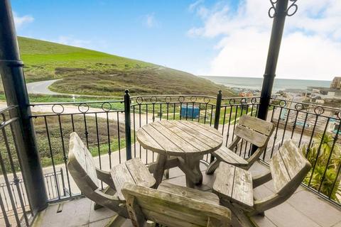 2 bedroom apartment for sale, Tregurrian Hill, Newquay TR8