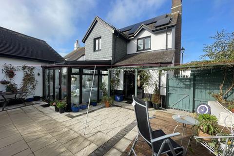 3 bedroom semi-detached house for sale, Jubilee Close, Newquay TR8