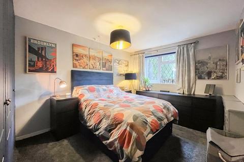 42 Barnwood Road, Wolverhampton, WV8 1UL