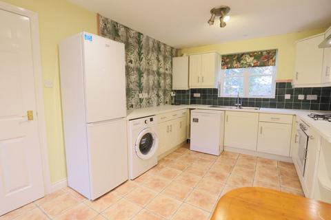 3 bedroom house to rent, Addington Court, Exeter