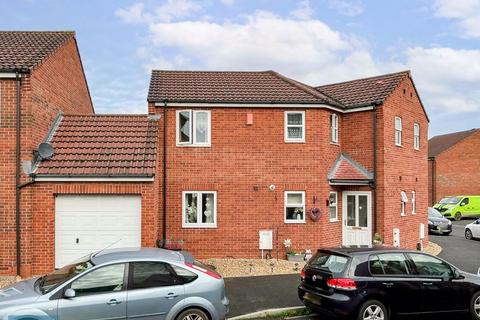 3 bedroom terraced house for sale, Saviano Way, Bridgwater