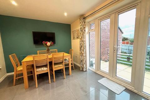 22 Bluebell Crescent, Birmingham, B42 2FS