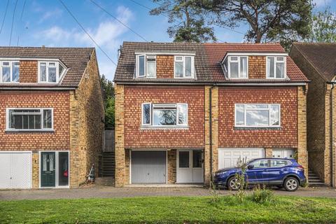 3 bedroom semi-detached house for sale, The Street, Effingham