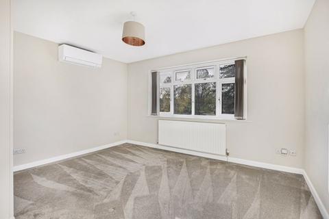 6 Cannon Way, Fetcham, Leatherhead, KT22 9LJ
