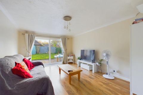 27 Bignor Close, Horsham, RH12 5JQ