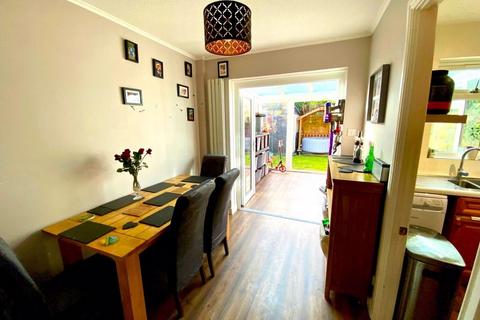19 Montague Drive, Caterham, CR3 5BY