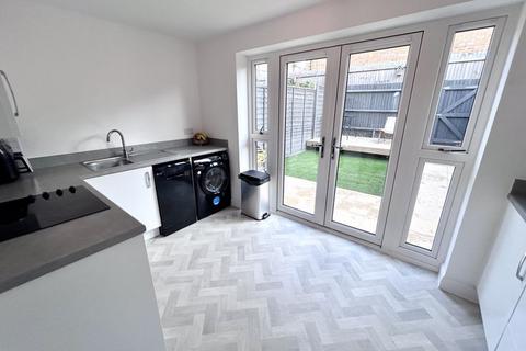 2 bedroom terraced house for sale, Wintergreen Gardens, Newport