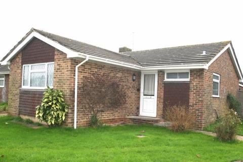 2 bedroom detached bungalow to rent, The Greenway, Worthing