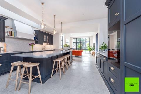 5 bedroom terraced house for sale, Elsenham Street, London SW18