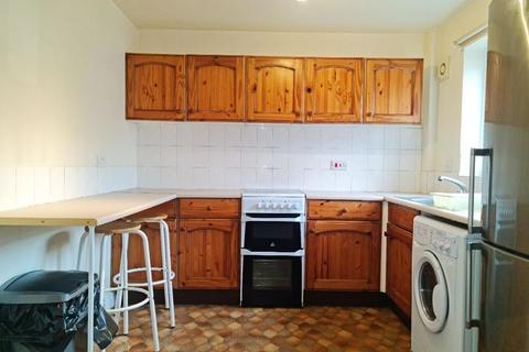 2 bedroom terraced house to rent, Lomaine Drive, Kings Norton, Birmingham, B30 1AJ