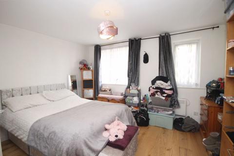 1 bedroom apartment for sale, Long Drive, Greenford