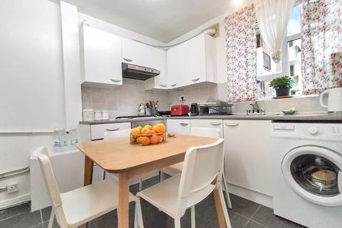 2 bedroom apartment for sale, Summit Estate, Stamford Hill, N16