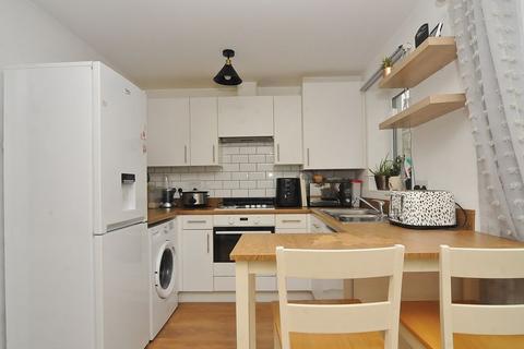 2 bedroom end of terrace house for sale, Blakeney Road, Plymouth. Two Double Bedroom Property in Saltram Meadow