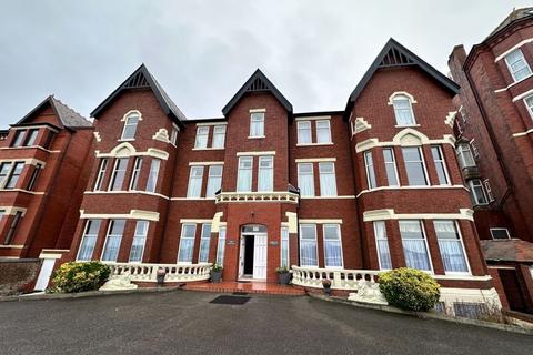 3 bedroom apartment to rent, 63 Promenade, Southport PR9