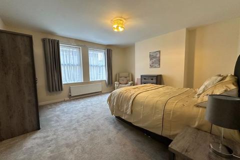 3 bedroom apartment to rent, 63 Promenade, Southport PR9